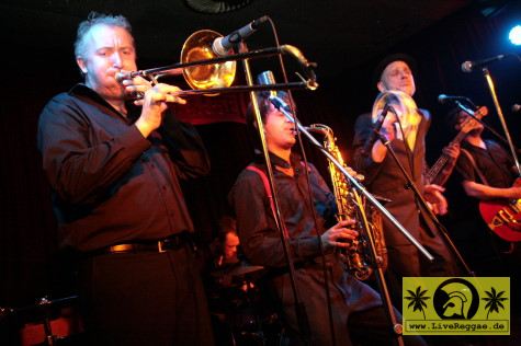 Babylove and The Van Dangos (DK) Ska Got Soul Weekender - McCormacks Ballroom, Leipzig 18. April 2009 (12).jpg